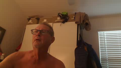 Snapshot of troffer1020 chatting on 09/22/25, 10:56 Troffer online show from 09/22/25, 10:56