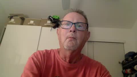 Snapshot of troffer1020 chatting on 09/26/25, 02:59 Troffer online show from 09/26/25, 02:59