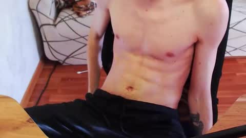 Snapshot of trone41 chatting on 03/25/26, 10:54 I POST MY FUCKING VIDEOS AND PICS online show from 03/25/26, 10:54