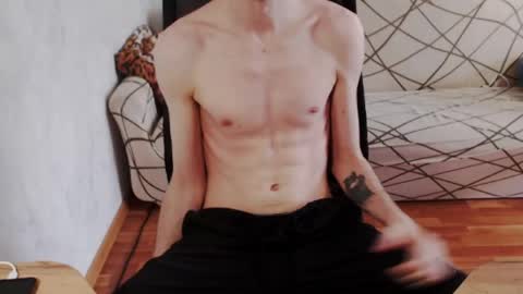 Snapshot of trone41 chatting on 04/05/26, 07:16 I POST MY FUCKING VIDEOS AND PICS online show from 04/05/26, 07:16
