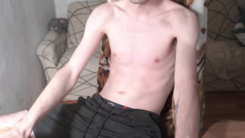 Snapshot of trone41 chatting on 04/13/26, 03:06 I POST MY FUCKING VIDEOS AND PICS online show from 04/13/26, 03:06