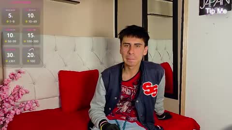 Snapshot of troy_boy20 chatting on 10/03/25, 11:24 Troy online show from 10/03/25, 11:24