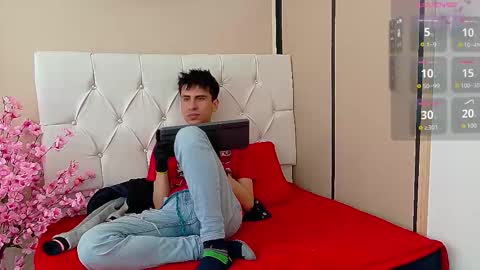 Snapshot of troy_boy20 chatting on 10/04/25, 08:07 Troy online show from 10/04/25, 08:07