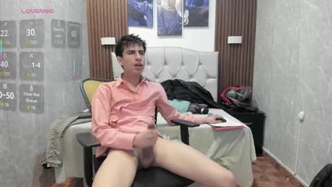 Snapshot of troy_boy20 chatting on 10/18/25, 04:30 Troy online show from 10/18/25, 04:30