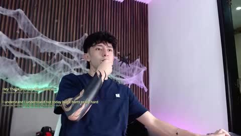 Snapshot of troy_rouge chatting on 10/28/25, 07:27 Troy online show from 10/28/25, 07:27