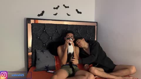 Snapshot of troye_lex chatting on 11/09/25, 09:13 troye_lex online show from 11/09/25, 09:13