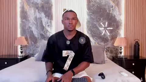 Snapshot of troykhalil chatting on 02/15/25, 08:33 Troy Khalil online show from 02/15/25, 08:33