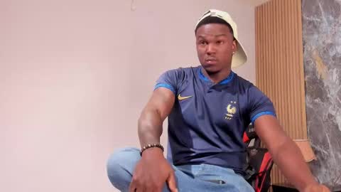 Snapshot of troykhalil chatting on 09/10/25, 12:10 Troy Khalil online show from 09/10/25, 12:10