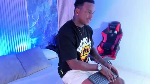 Snapshot of troykhalil chatting on 09/17/25, 11:28 Troy Khalil online show from 09/17/25, 11:28