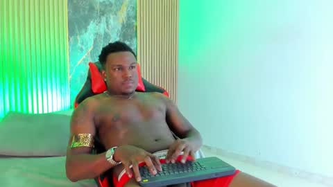 Snapshot of troykhalil chatting on 09/19/25, 12:23 Troy Khalil online show from 09/19/25, 12:23