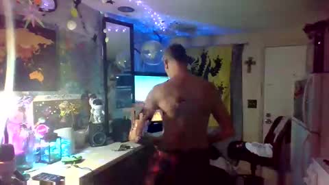 troystack41 online show from 11/12/25, 04:02