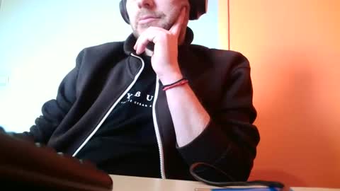 Snapshot of truble_78 chatting on 02/13/25, 12:54 truble_78 online show from 02/13/25, 12:54