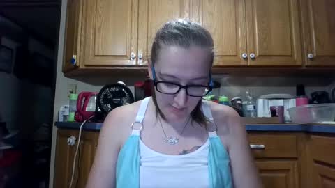 TruckersWifeToBe online show from 10/01/25, 02:39