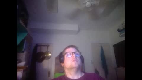 Snapshot of true_manofworth chatting on 09/28/25, 03:34 HandicappedLaugher online show from 09/28/25, 03:34