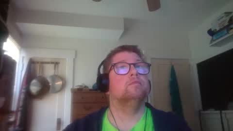 Snapshot of true_manofworth chatting on 10/04/25, 12:58 HandicappedLaugher online show from 10/04/25, 12:58