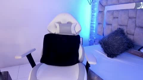   online show from 01/13/25, 03:04