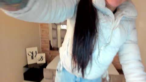   online show from 01/21/25, 12:07