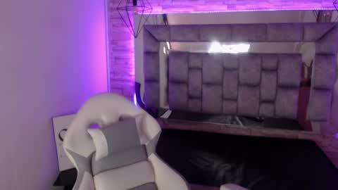   online show from 02/10/25, 12:29