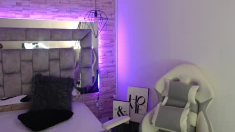   online show from 02/14/25, 12:14