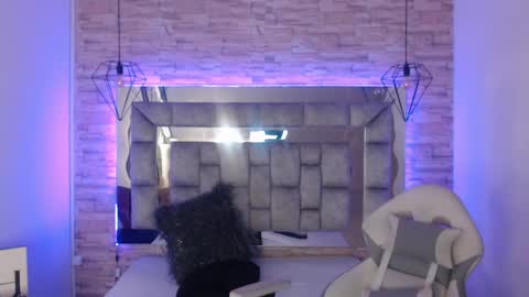   online show from 02/24/25, 11:43