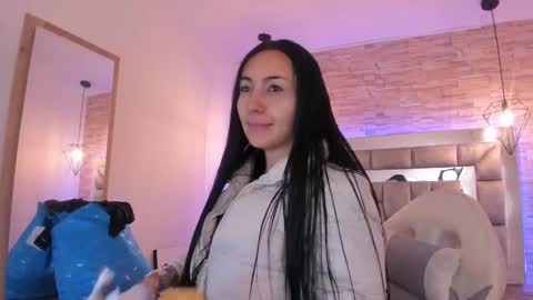   online show from 03/04/25, 12:01