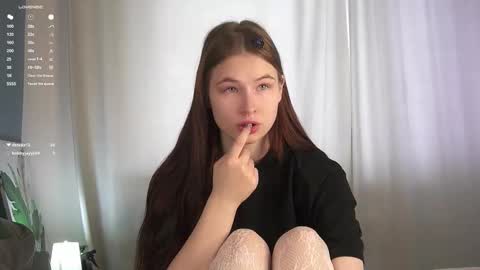 Eva Lewindosky online show from 09/12/25, 01:49