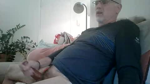 Snapshot of trukturk chatting on 02/16/26, 05:53 trukturk online show from 02/16/26, 05:53