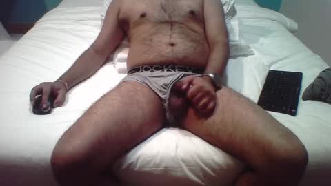 Snapshot of trvling_paul chatting on 12/16/24, 01:43 trvling_paul online show from 12/16/24, 01:43