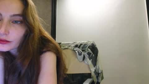 Snapshot of trying2fit chatting on 03/01/26, 03:14 trying2fit online show from 03/01/26, 03:14
