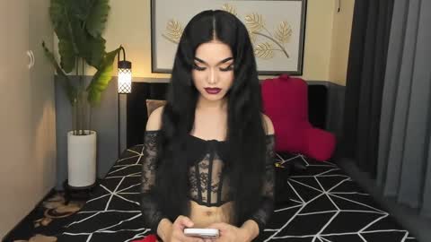 Snapshot of ts_elijah chatting on 01/27/25, 11:00 Saskia online show from 01/27/25, 11:00