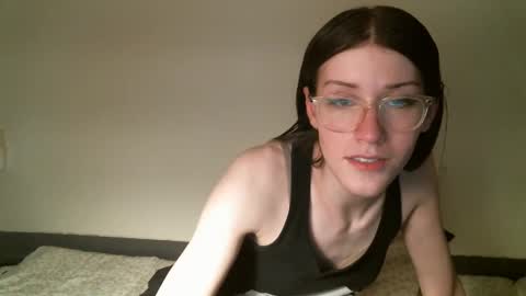 Snapshot of ts_librarian chatting on 02/08/25, 03:30 Elisabeth online show from 02/08/25, 03:30