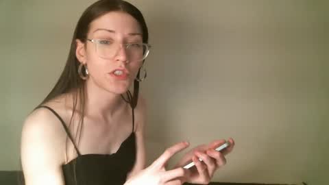 Snapshot of ts_librarian chatting on 03/08/25, 11:58 Elisabeth online show from 03/08/25, 11:58