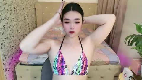 Snapshot of ts_yoshi_ chatting on 03/19/26, 10:19 ts_yoshi_ online show from 03/19/26, 10:19