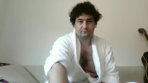 Snapshot of tsartan111 chatting on 10/29/25, 09:22 tsartan111 online show from 10/29/25, 09:22