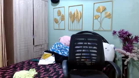 SHENA  online show from 12/28/24, 11:59