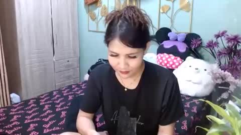 SHENA  online show from 01/06/25, 10:24