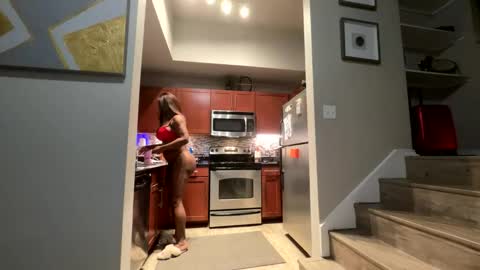 Snapshot of tsfoxx chatting on 01/15/25, 05:19 tsfoxx online show from 01/15/25, 05:19