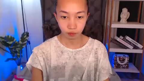 Snapshot of tskitty_girl chatting on 10/22/25, 05:19 tskitty_girl online show from 10/22/25, 05:19