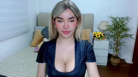 Graciella online show from 10/24/25, 06:32