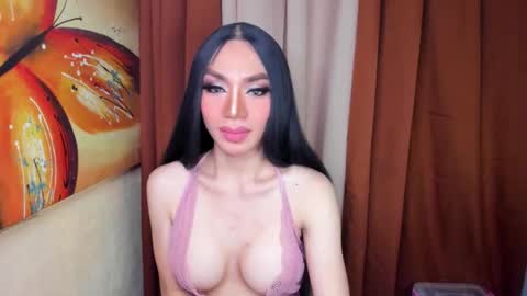 Snapshot of tsqueenselena chatting on 09/23/25, 07:22 Queen Selena online show from 09/23/25, 07:22