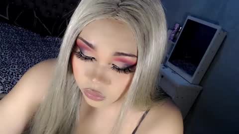 jayvie online show from 09/18/25, 06:43