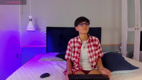 Maru online show from 09/11/25, 08:31