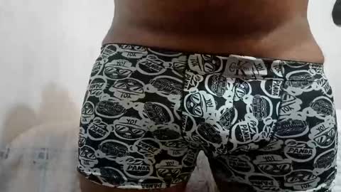 Snapshot of tsunayoshipb321 chatting on 10/27/25, 07:18 Tsunayoshi321 online show from 10/27/25, 07:18