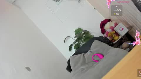Snapshot of tsuncutjelay chatting on 12/19/25, 12:23 JOIN TO MY FANCLUB I WILL GIVE SOME VIDEOS AND PIC online show from 12/19/25, 12:23