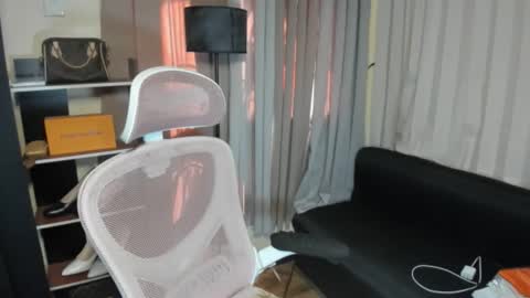 tsuncutmargauxx online show from 12/14/25, 06:52