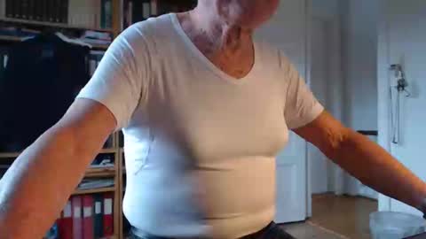 FINN but call me NANNA online show from 02/05/25, 09:15