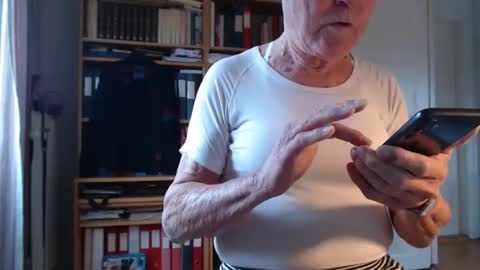 FINN but call me NANNA online show from 02/12/25, 08:59