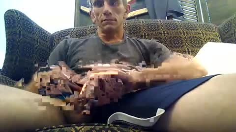 Snapshot of tulsapussyhungryguy chatting on 12/15/24, 08:04 Flash online show from 12/15/24, 08:04