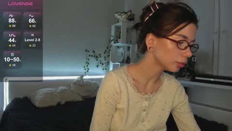 Hi everyone my name is Tina Id love it if you could help make sense of it here  online show from 12/07/24, 11:23