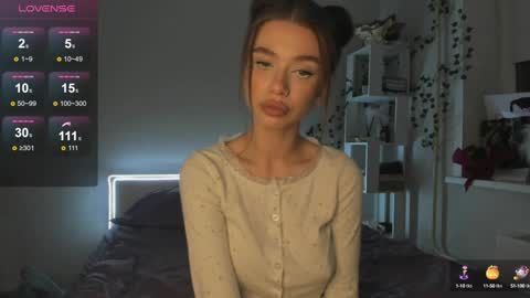 Hi everyone my name is Tina Id love it if you could help make sense of it here  online show from 01/03/25, 06:03